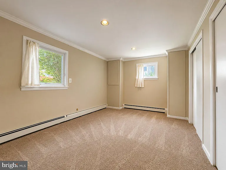 2512 N Kenilworth St — Photo 23