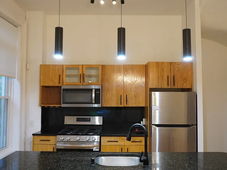 160 Washington Ave #2 — Photo 12