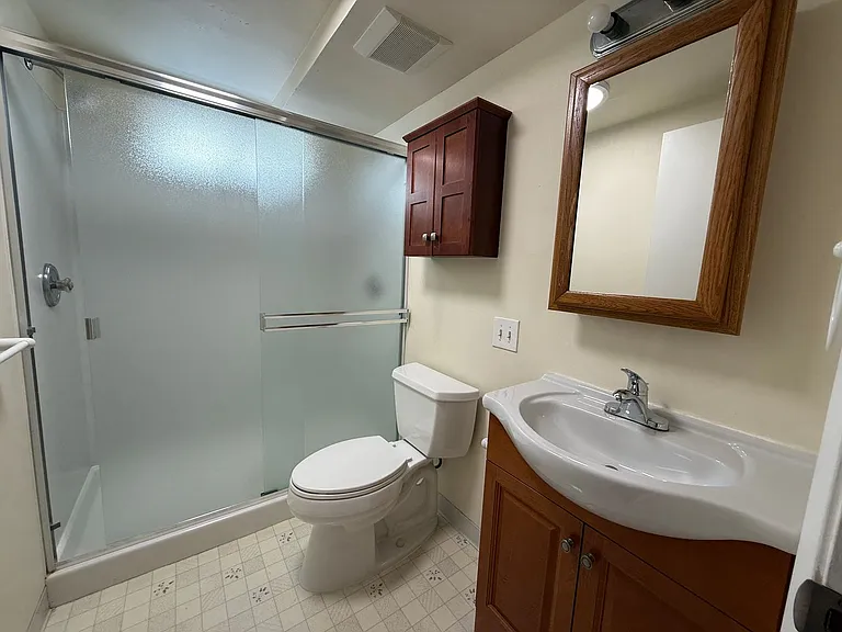 2606 Coolidge Ave #B — Photo 6