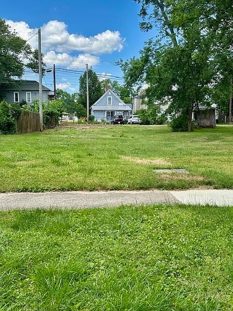 1st image of 803 W Vine St