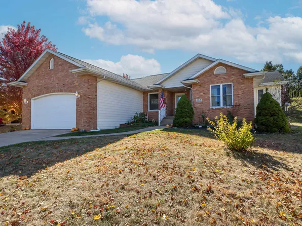 883 Barbaralee Dr, Dubuque, IA 52003