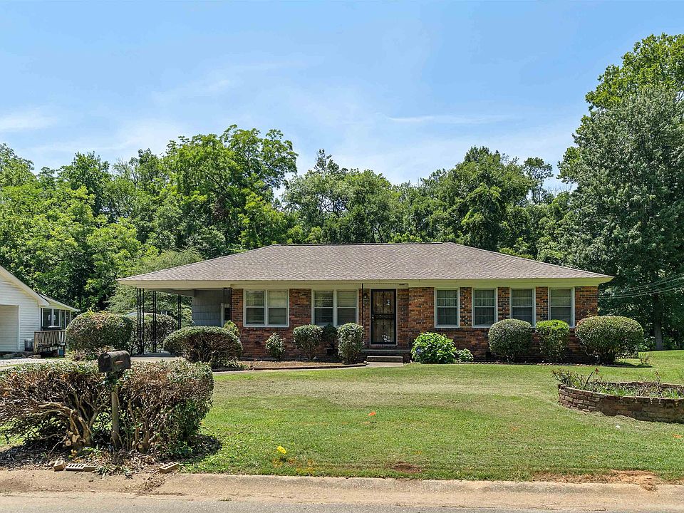 1st image of 829 Twin Lake Dr