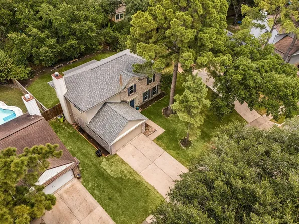 8322 Hot Springs Dr, Houston, TX 77095