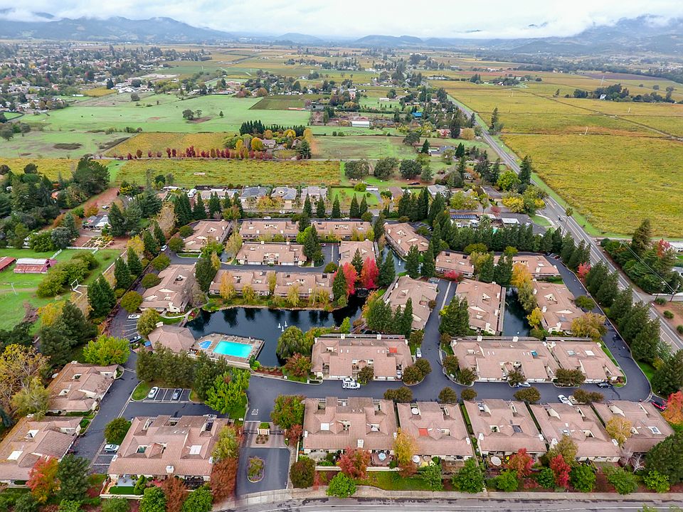 Aerial view of Willowbrook