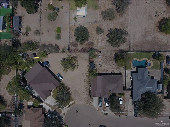5th image of 1716 W 22nd 1/2 St