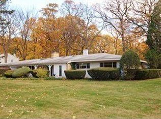 41 Cambridge Ln, Lincolnshire, IL
