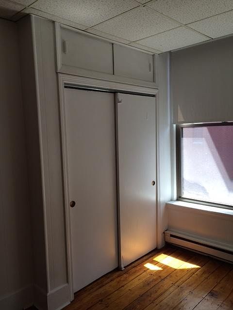 2nd image of 272 Newbury St #34L