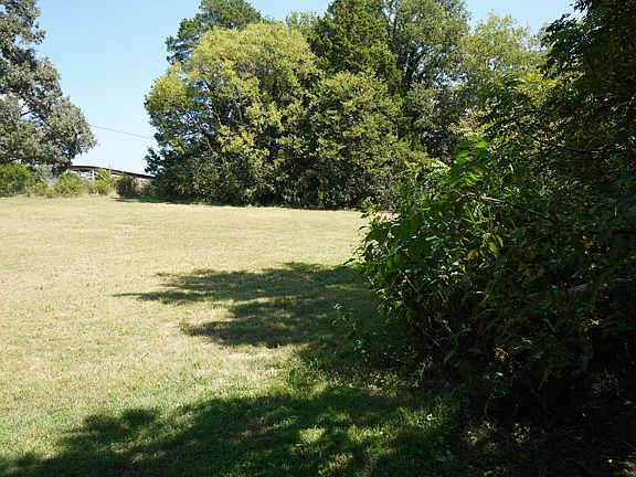 5th image of 1044 Fate Rankin Rd
