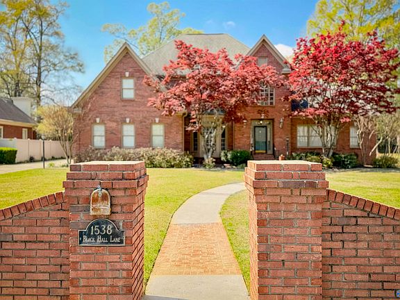 4th image of 1538 Black Hall Ln SE