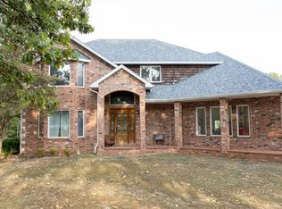 1660 Briarwood Drive, Marshfield, MO 65706
