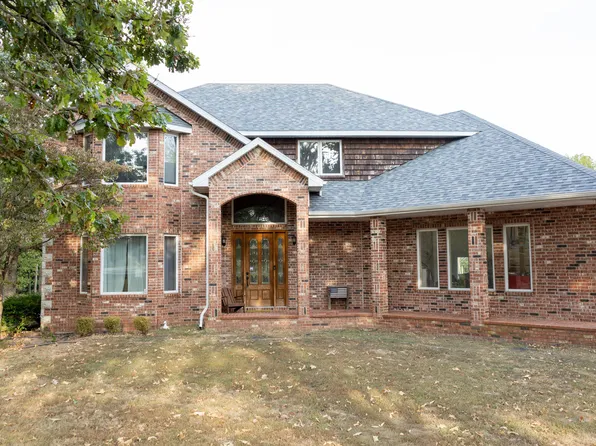 1660 Briarwood Drive, Marshfield, MO 65706