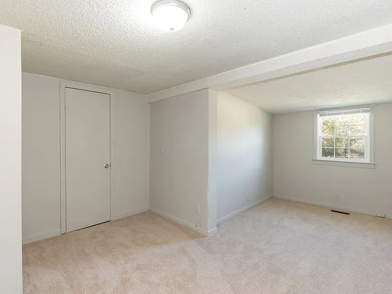 307 Olivia Ln — Photo 18