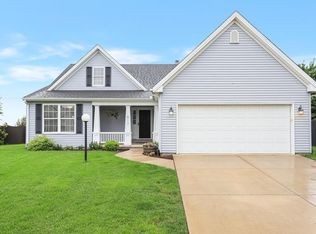 817 Chickory Dr, Champaign, IL