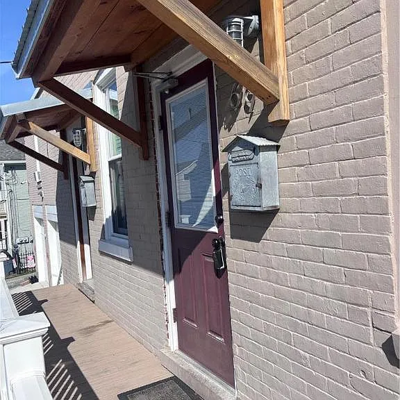 69 E Goepp St — Photo 1