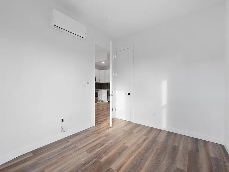 128 Franklin St #3 — Photo 10