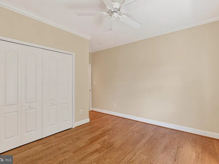 2111 Ganton Grn #208E — Photo 22