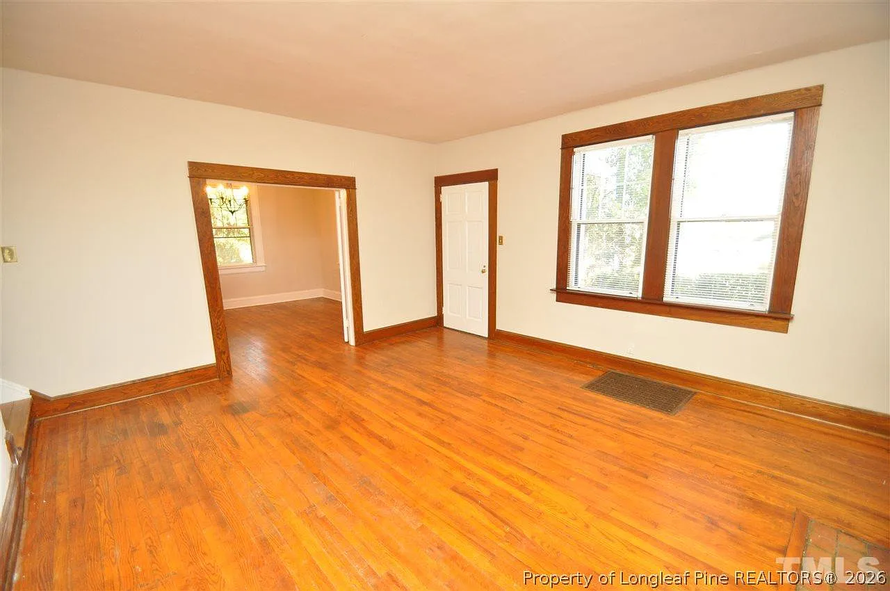 3 bed, 2.0 bath, $1,895 — Photo 3