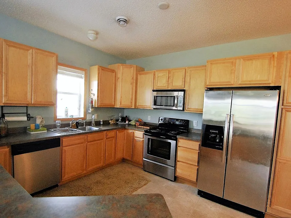 Nice sized kitchen with Maple Cabinets