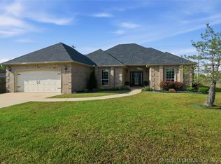 1515 Redwood Pl, Tahlequah, OK 74464