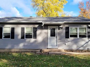 1005 Moore St, Carterville, IL 62918