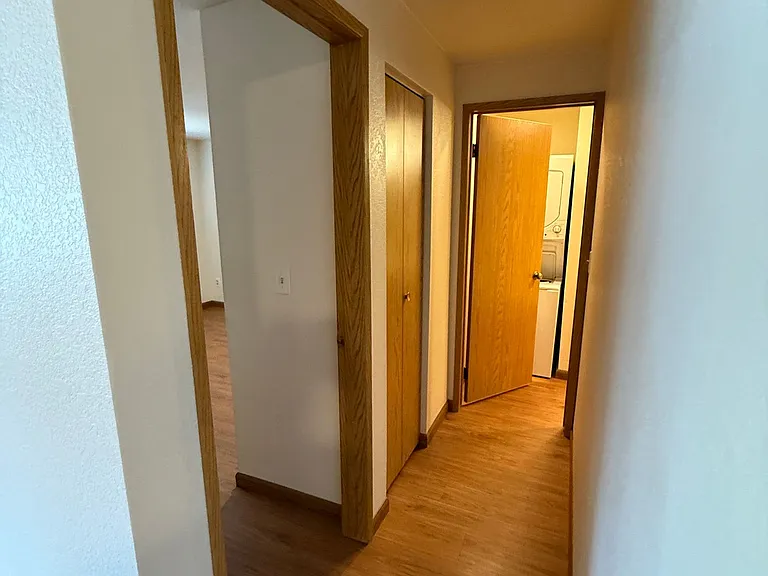 Seattle North Apartments — Photo 11