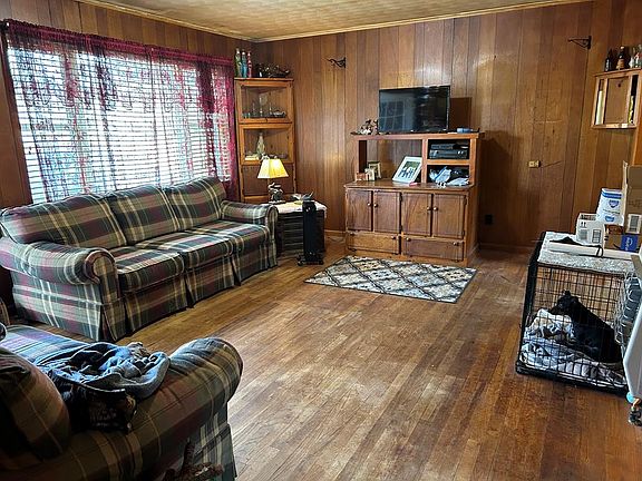 4th image of 4 County Road 428