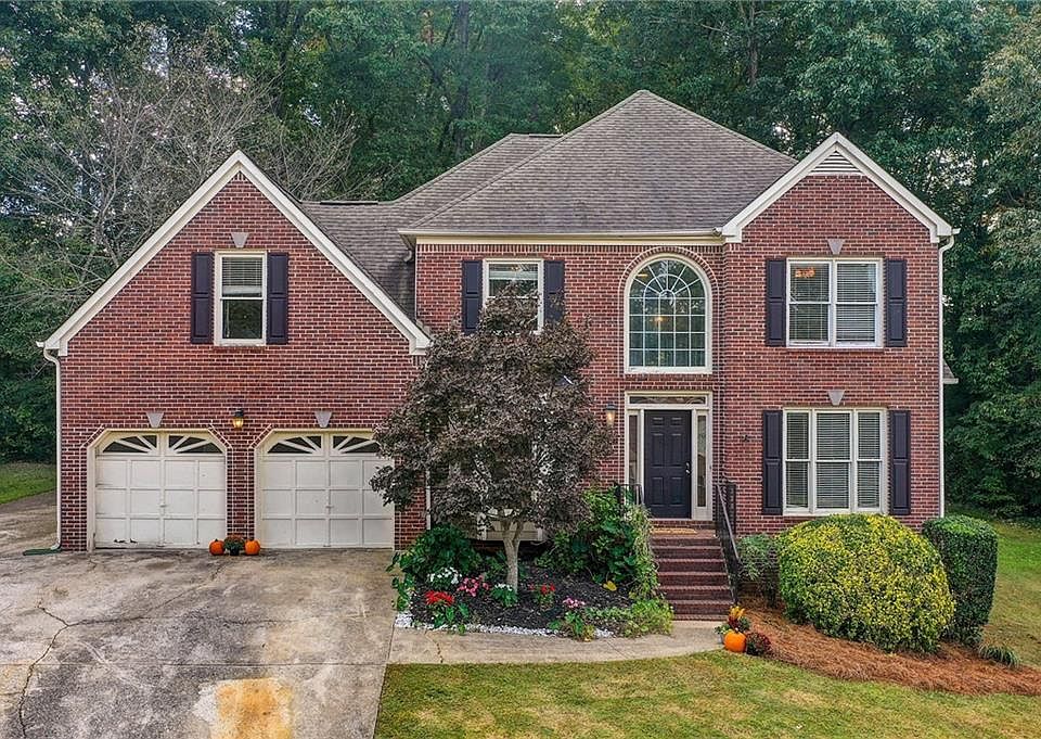 1st image of 2865 Carmain Dr NW