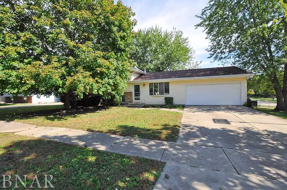 1301 Nicki Dr photo 1