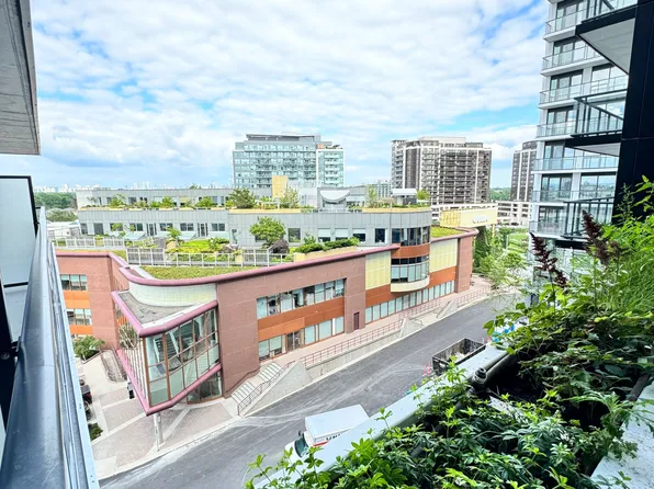 1100 Sheppard Ave W, Toronto, ON