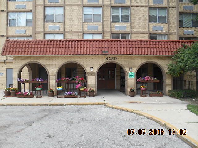 1st image of 4350 W Ford City Dr #102