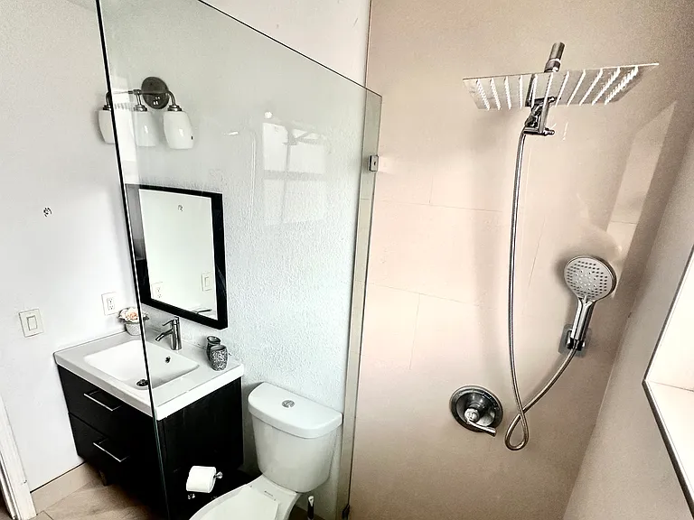 5733 SW 24th Ave — Photo 55