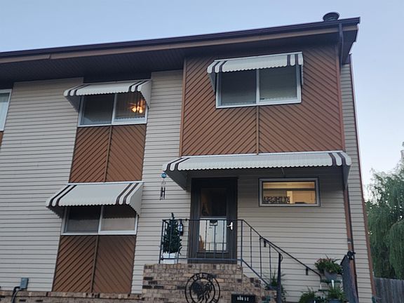 3rd image of 806 1/2 E 7TH STREET