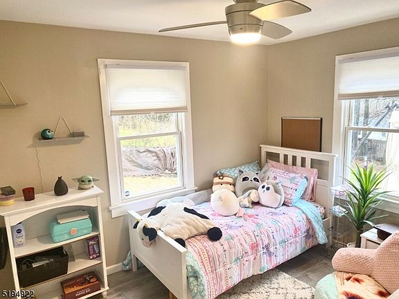 5th image of 6 Linda Ln