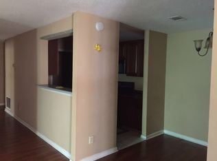 828 Ridgecreek Dr, Clarkston, GA 30021