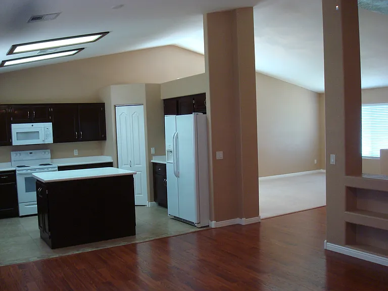 1246 Quicksilver Way — Photo 9