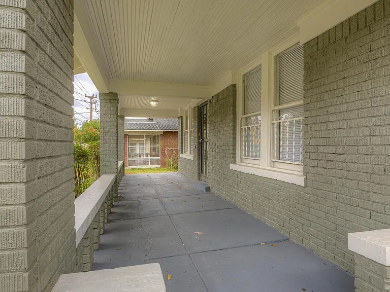 342 N Claybrook St — Photo 19