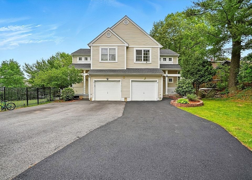 1st image of 25 Ptarmigan Dr #25