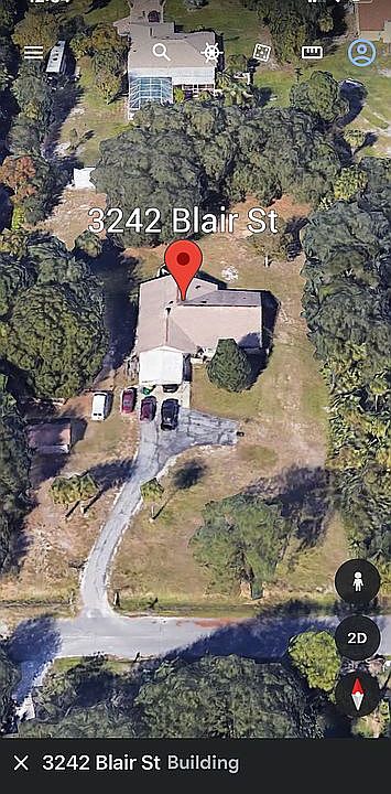 2nd image of 3242 Blair St