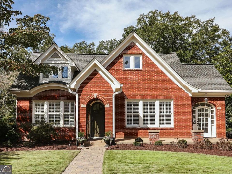 1st image of 221 University Dr