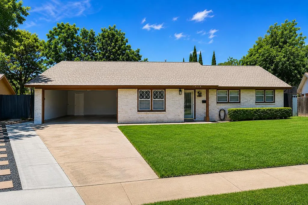 3 bed, 2.0 bath, 2300 sqft, $4,000 — Photo 1