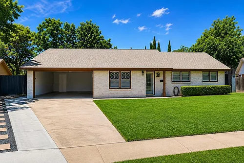 1616 W Dengar Ave Photo 1