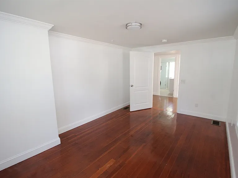 96 Walnut Ln #B — Photo 19