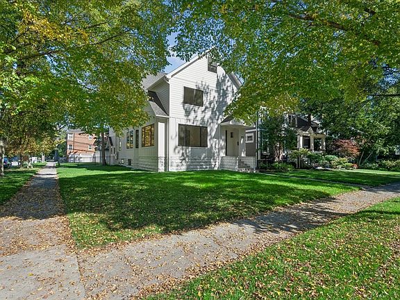 2nd image of 2623 Harrison St