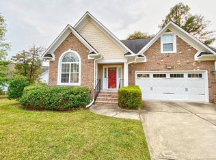 719 Orchard Falls Dr, Spring Lake, NC 28390