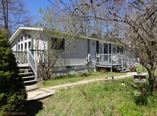 5 Journeys End Ln, Winthrop, ME 04364