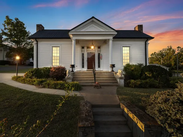 354 Main St, Lynchburg, TN 37352