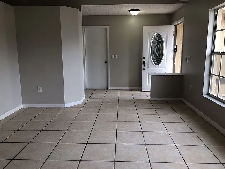 1614 Howland Blvd — Photo 2
