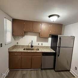 3rd image of 1031 Saint Marys St