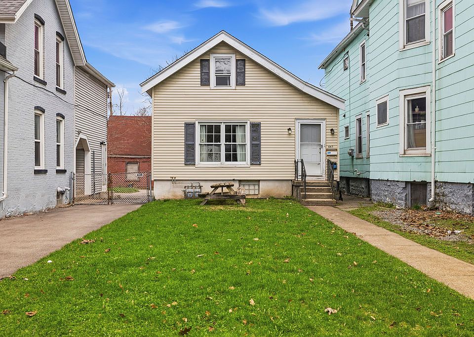 1st image of 647 Prospect Ave #1