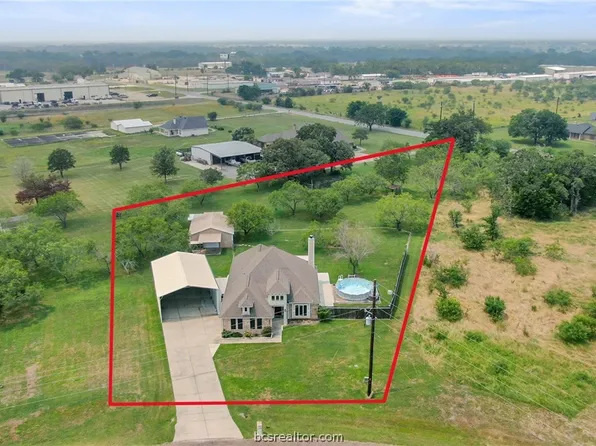 4235 Golden Eagle Dr, Bryan, TX 77808
